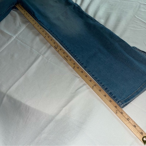 Nine West Sculpting Denim High Rise Bootcut‎ Medium Wash Denim Jeans Size 16 New - Picture 13 of 16